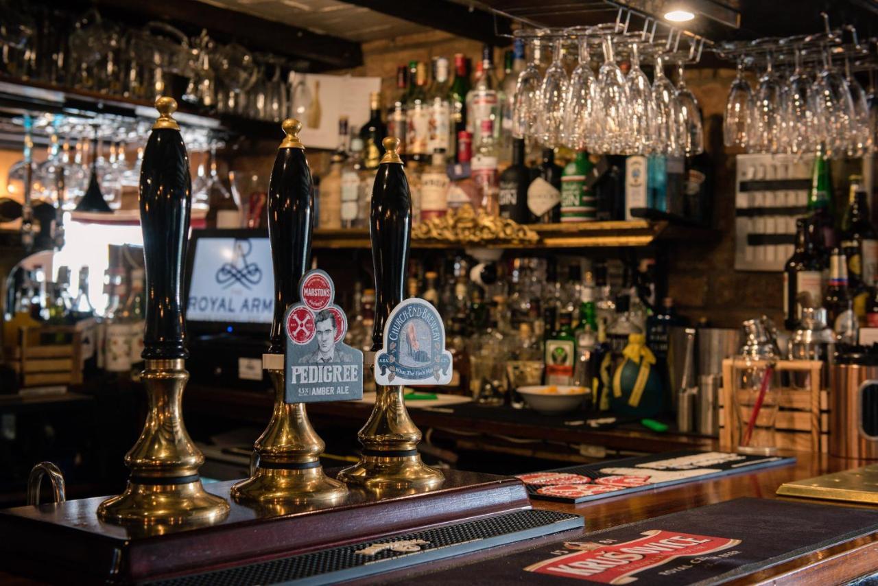 The Royal Arms Hotel Sutton Cheney Exteriör bild