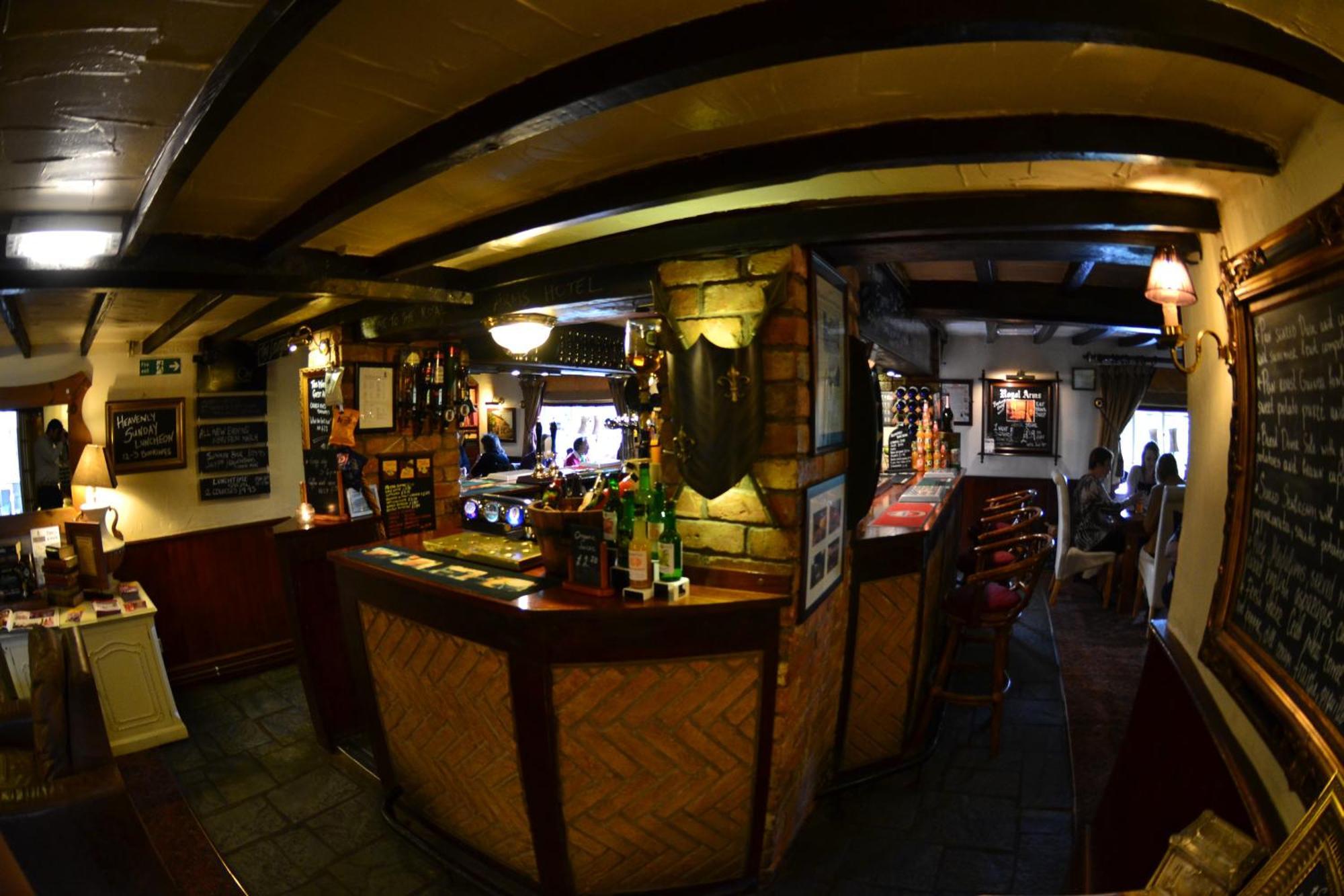 The Royal Arms Hotel Sutton Cheney Exteriör bild