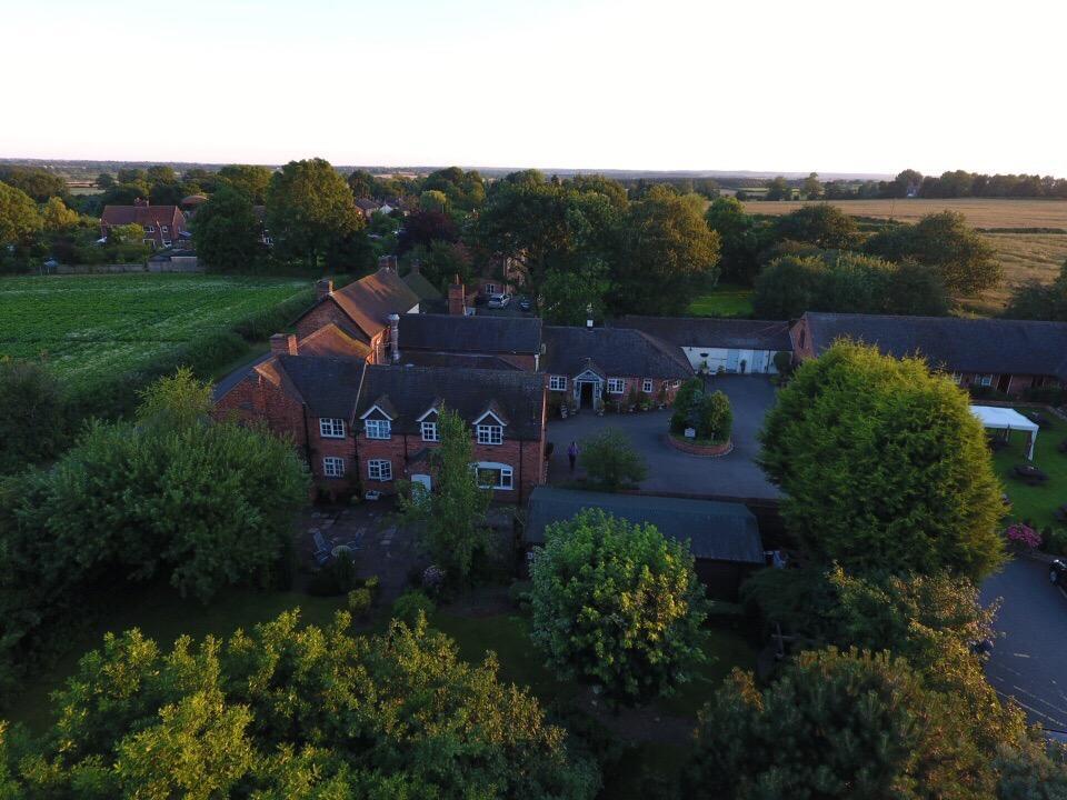 The Royal Arms Hotel Sutton Cheney Exteriör bild