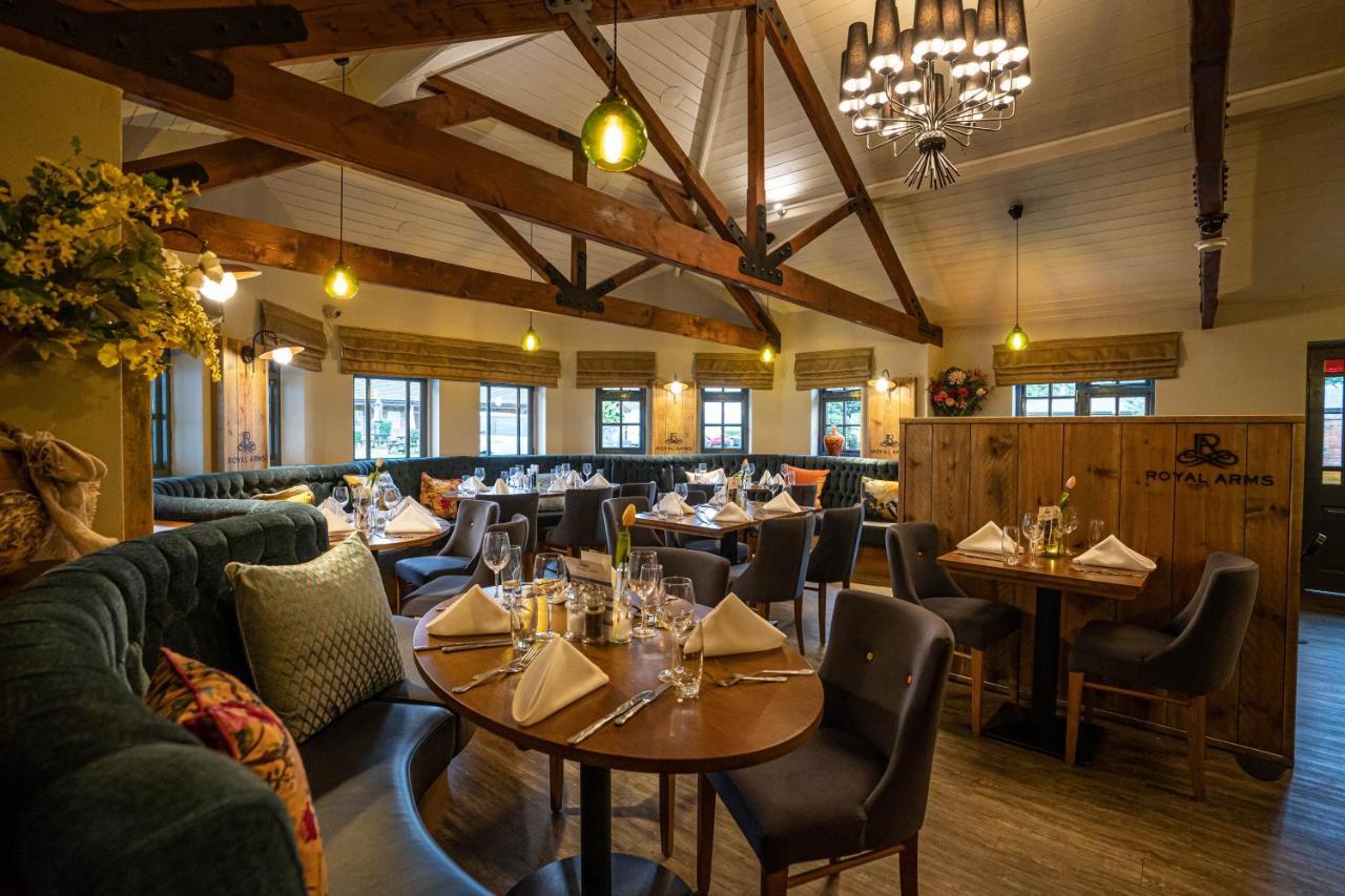 The Royal Arms Hotel Sutton Cheney Exteriör bild