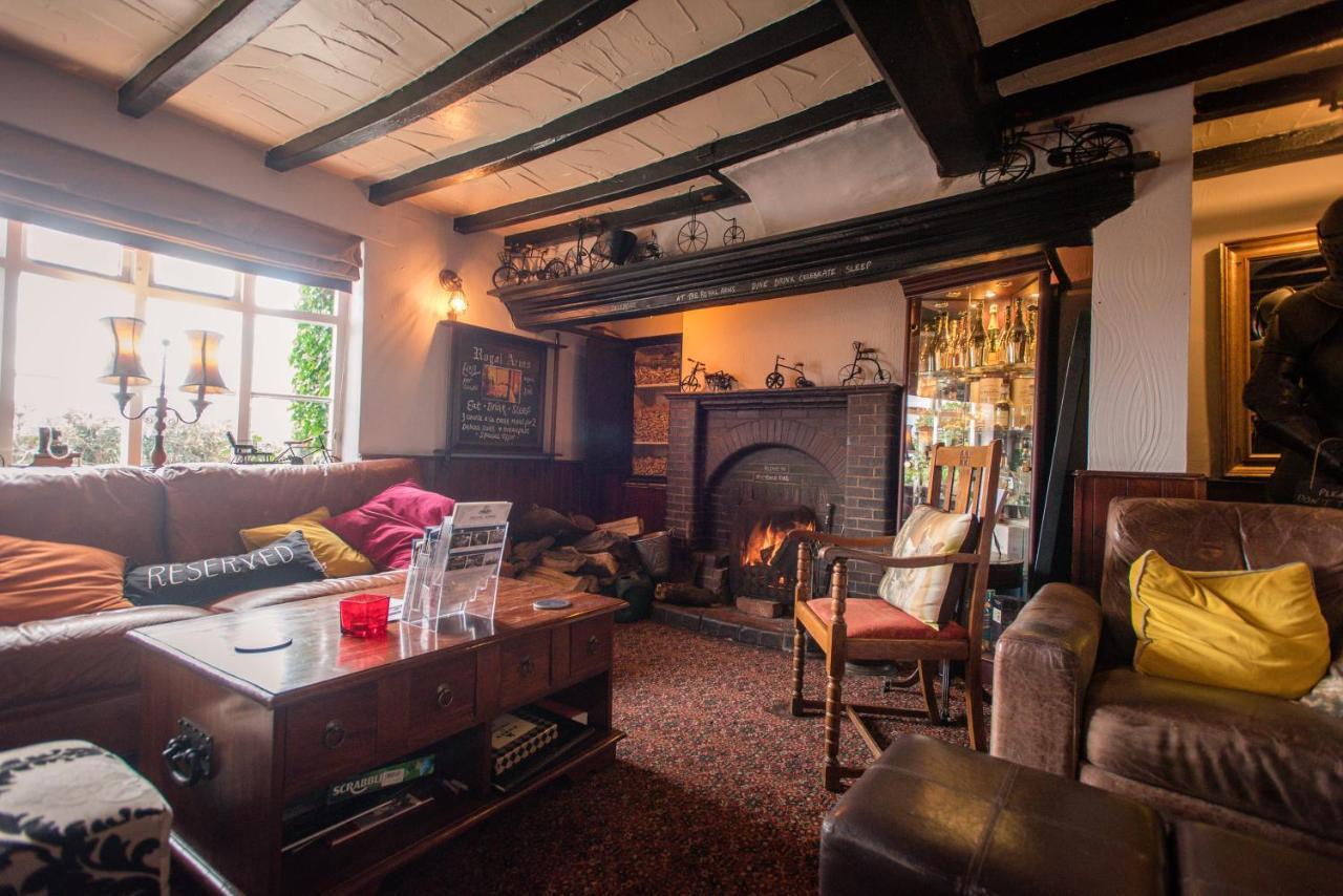 The Royal Arms Hotel Sutton Cheney Exteriör bild
