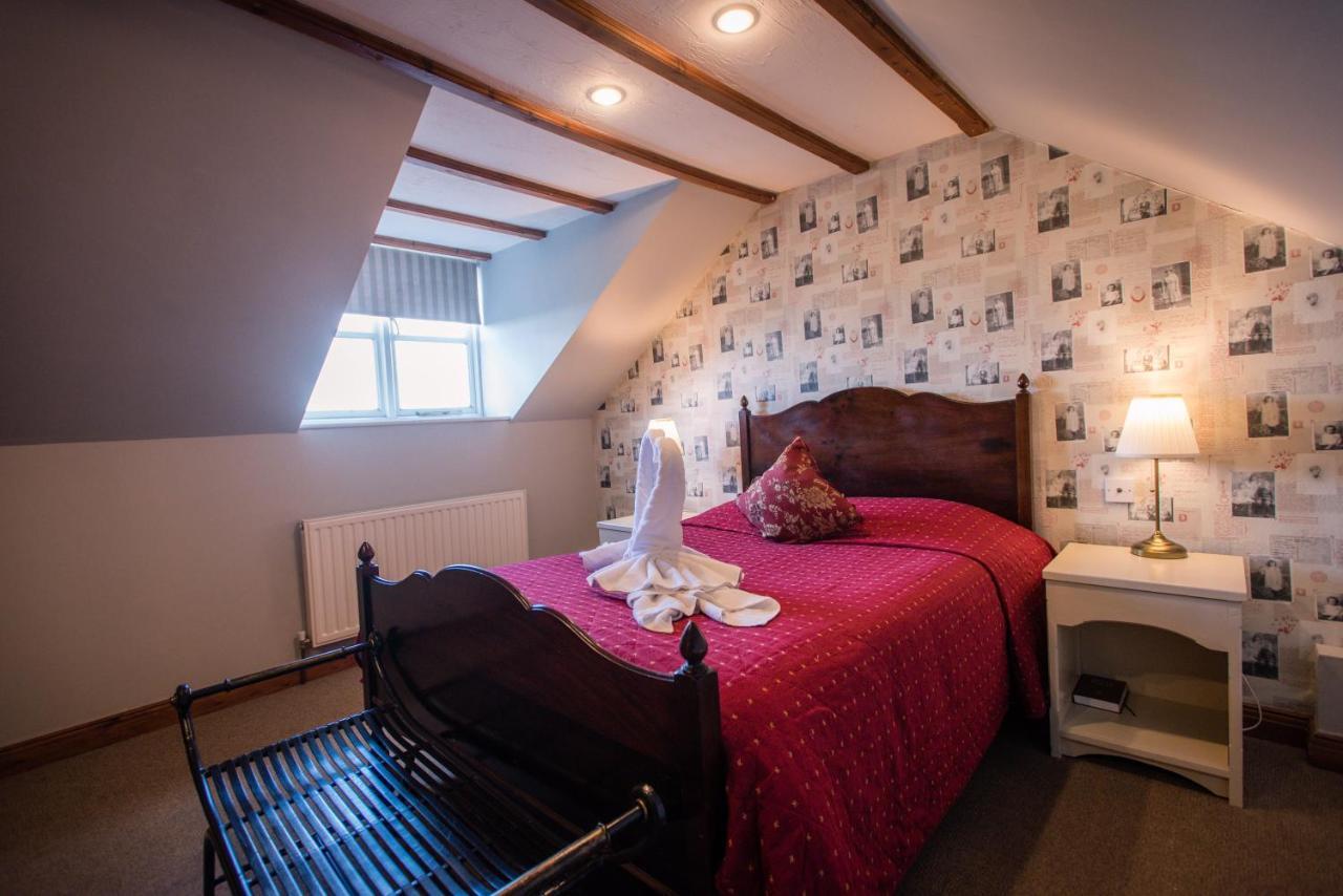 The Royal Arms Hotel Sutton Cheney Exteriör bild